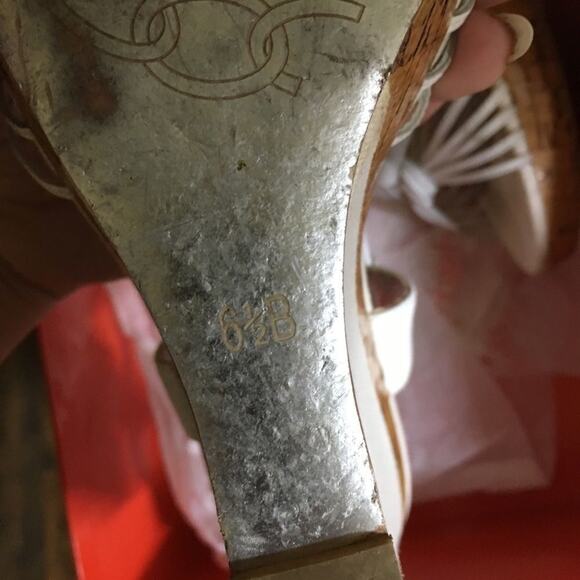 Charles white leather heels , wedge heel white strappy style straps silver clasp - Picture 6 of 6